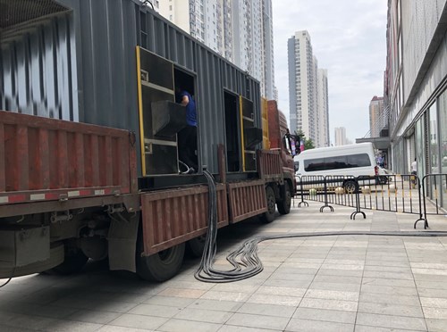福贡低温环境下，柴油发电机组电池充满电的具体时间受哪些因素影响？
